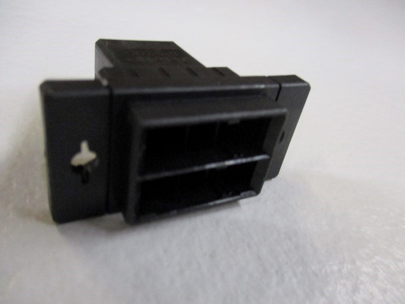 AMP D-3200  NSNP