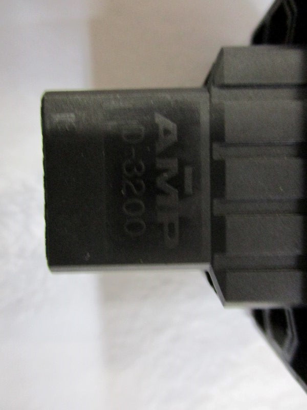AMP D-3200  NSNP