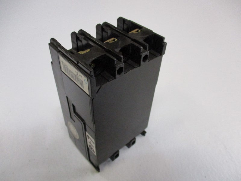 FUJI ELECTRIC SA33B CIRCUIT BRAEKER 15A 220VAC  UNMP