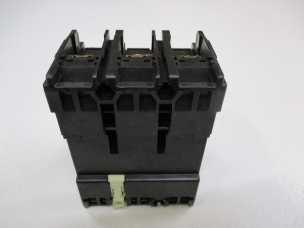 FUJI ELECTRIC SA33C BB3ASC-030 CIRCUIT BREAKER 30A 220VAC  UNMP