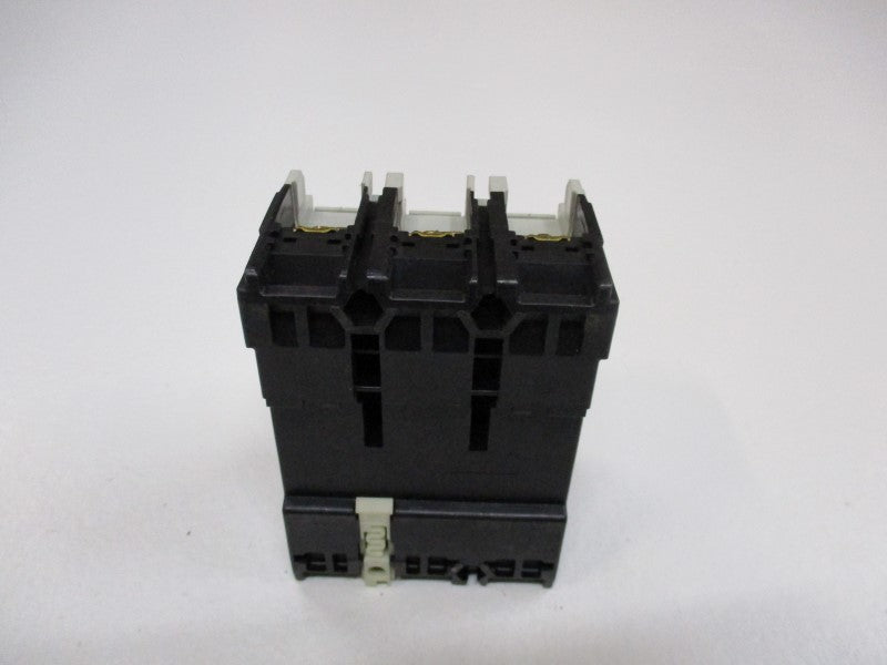FUJI ELECTRIC SA33C-CE CIRCUIT BREAKER 20A 220VAC  UNMP