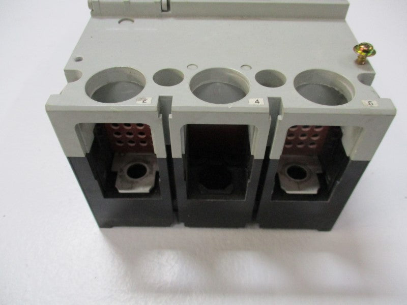 FUJI ELECTRIC SA402C BB2KSC-300 CIRCUIT BREAKER 300A 690V  UNMP