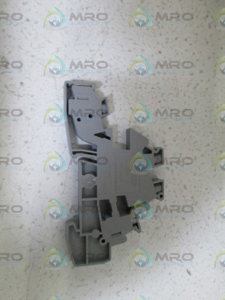 LOT OF 50 PHOENIX CONTACT TERMINAL BLOCK PIK 4-L/L NSMP