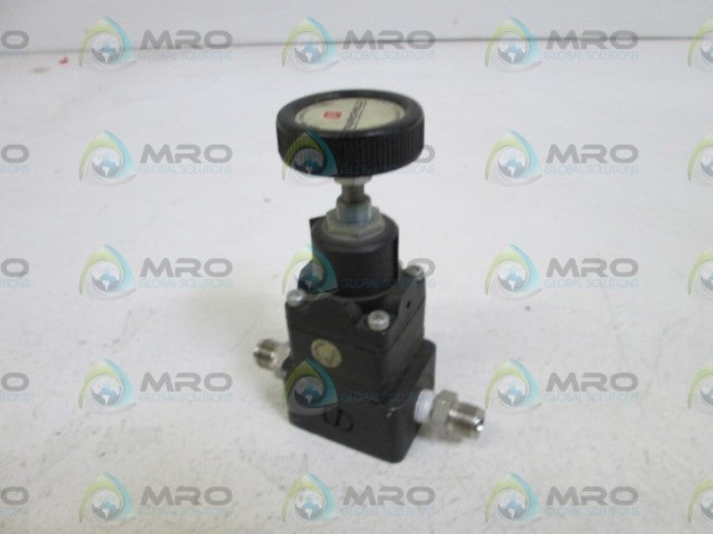 FAIRCHILD PRESSURE REGULATOR 80532  UNMP