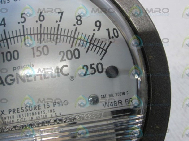 DWYER 2001DC PRESSURE GAUGE  NSNP