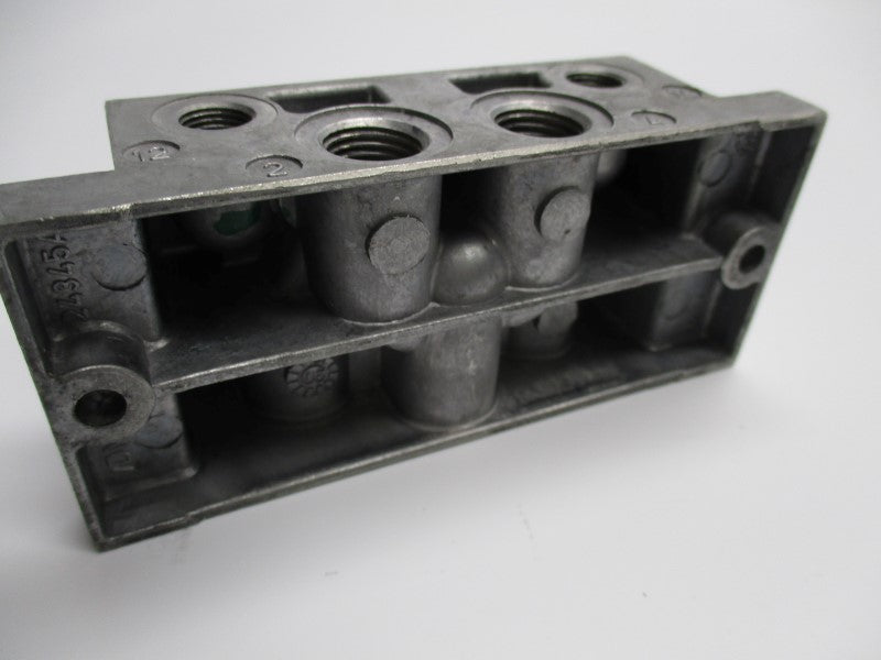 MANIFOLD BASE 24345A1 UNMP