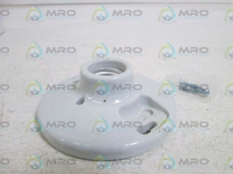 LOT OF 2 PASS & SEYMOUR LEGRAND LAMPHOLDER 274 NSMP