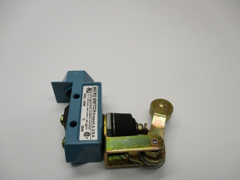 MICRO SWITCH BZE6-2RN2 600VAC 2A (AS PICTURED) NSNP
