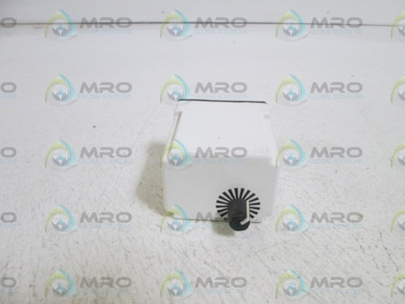 SQUARE D ELECTRICAL TIMING RELAY 9050JCK21V20 UNMP