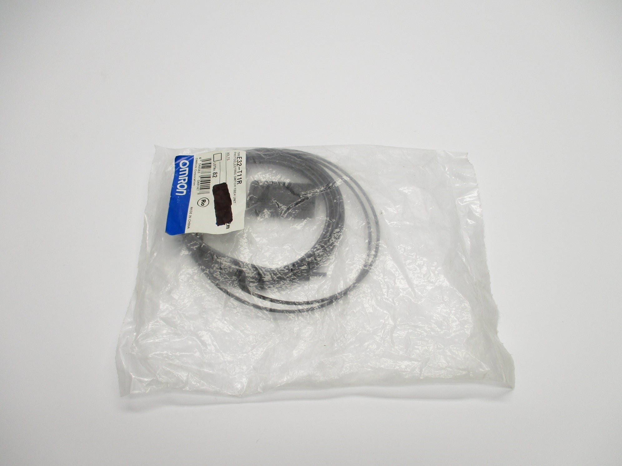 OMRON E32-T11R 2M NSMP