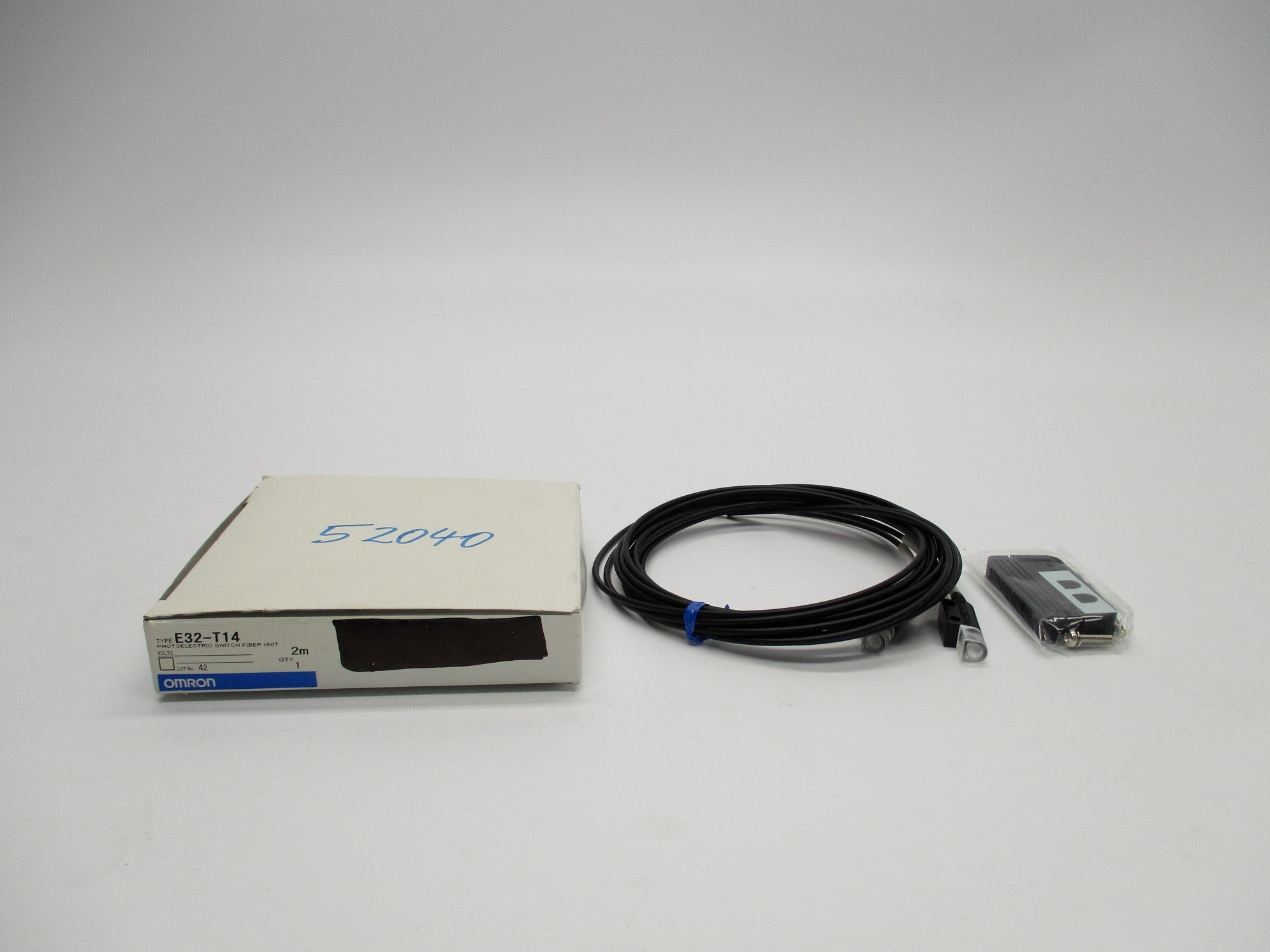 OMRON E32-T14 2M NSMP