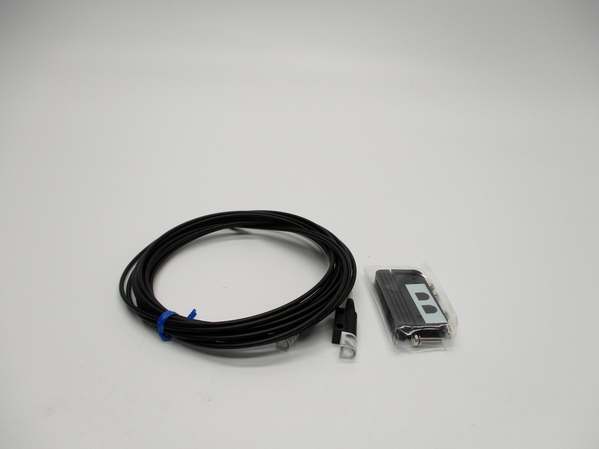 OMRON E32-T14 2M NSMP