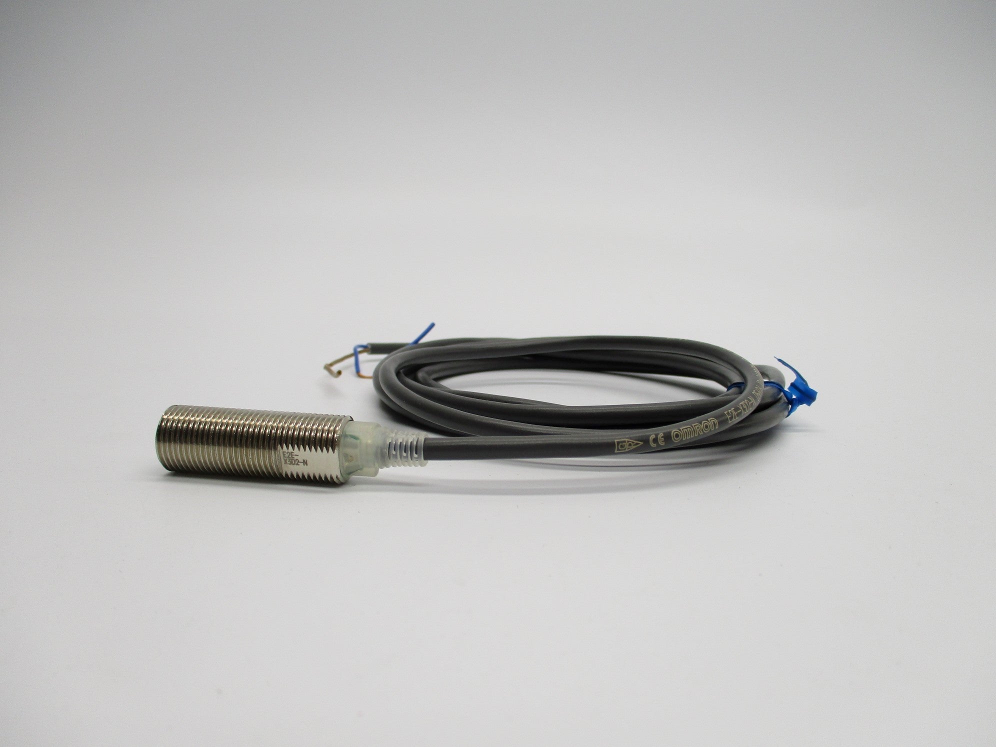 OMRON E2E-X3D2-N 12-24VDC NSNP