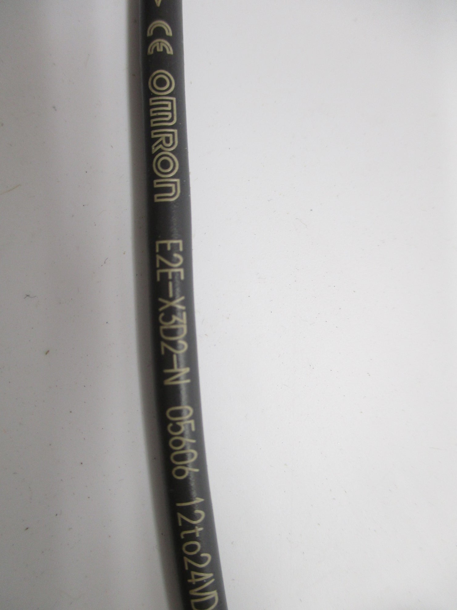 OMRON E2E-X3D2-N 12-24VDC NSNP