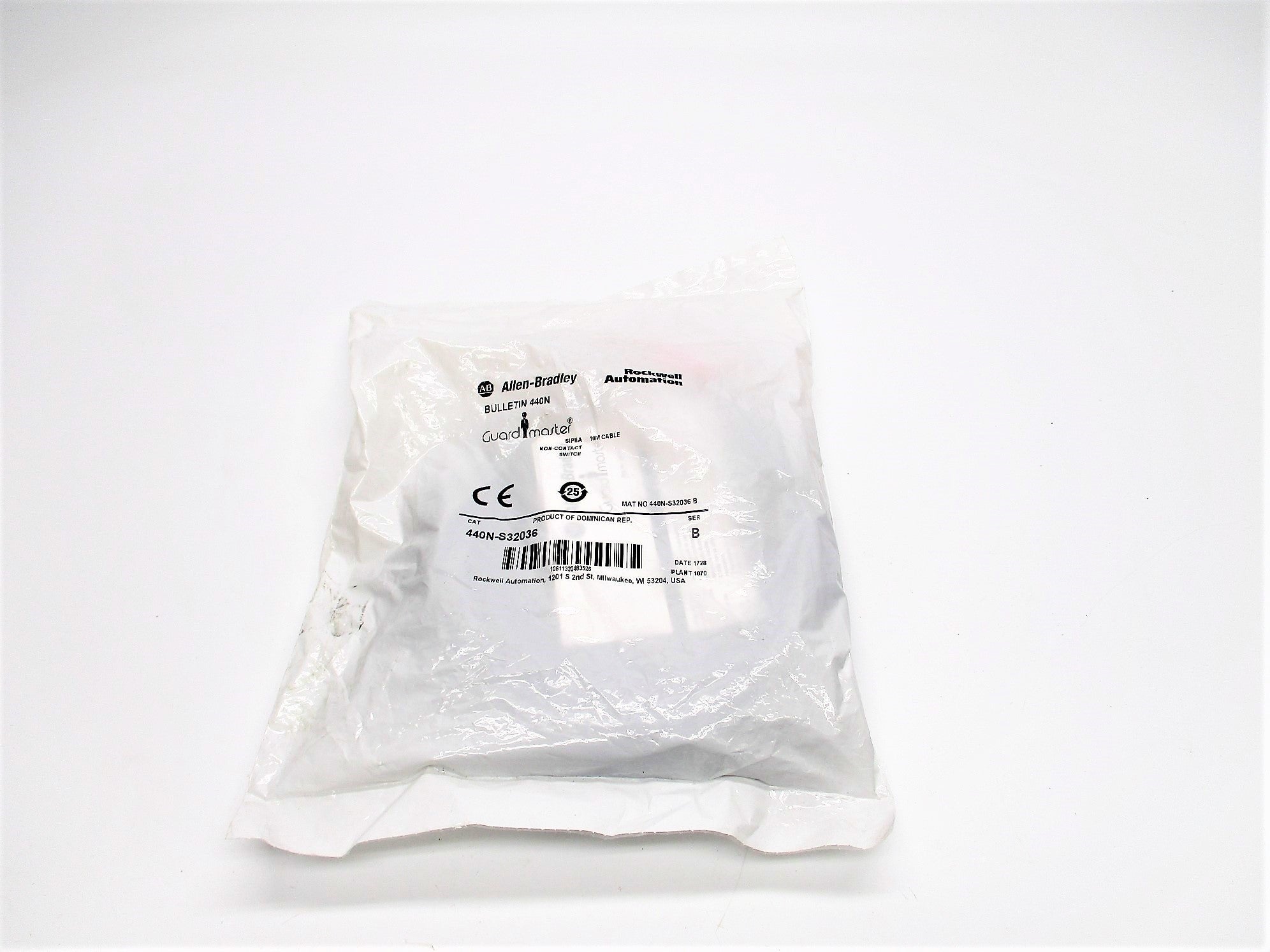 ALLEN BRADLEY 440N-S32036 SER. B 10M NSMP
