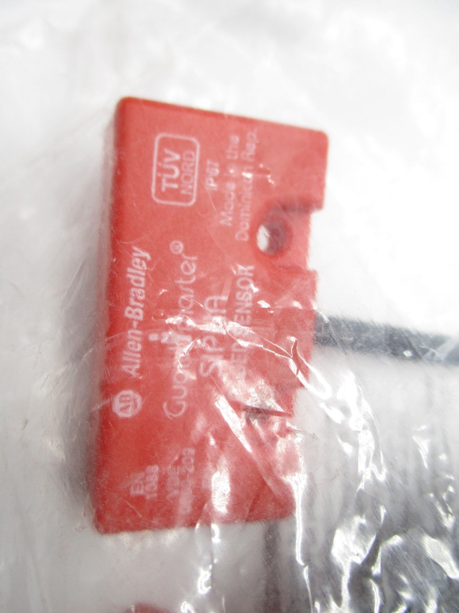 ALLEN BRADLEY 440N-S32036 SER. B 10M NSMP