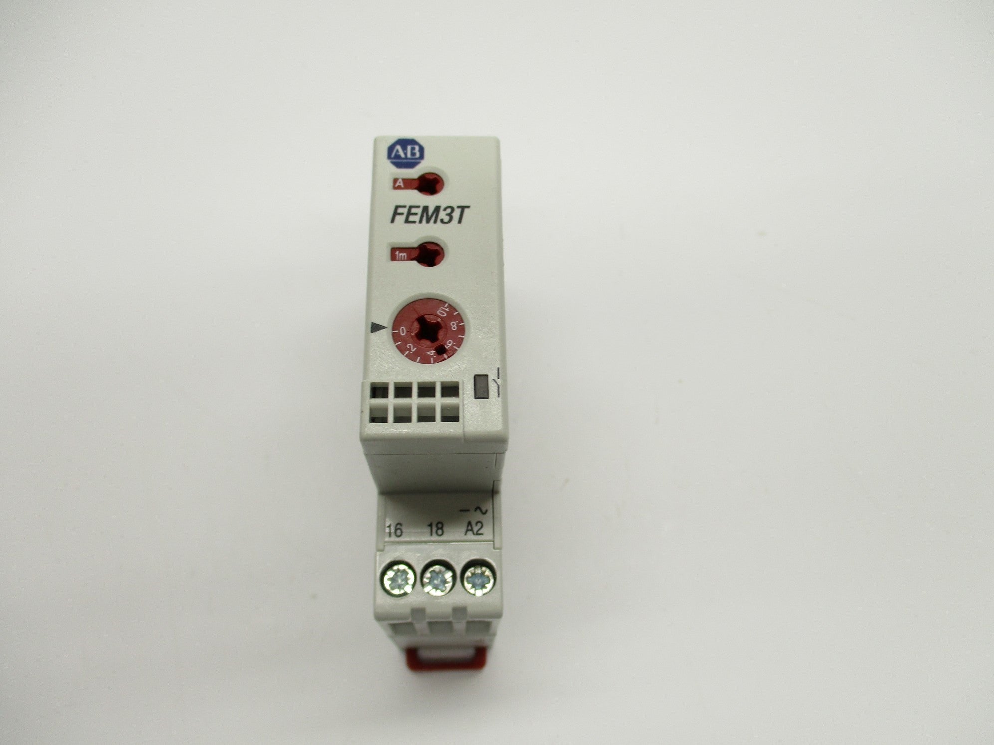 ALLEN BRADLEY 700-FEM3TU23 SER. B 24-240VAC 5A 0.05S-10H (WH) NSMP