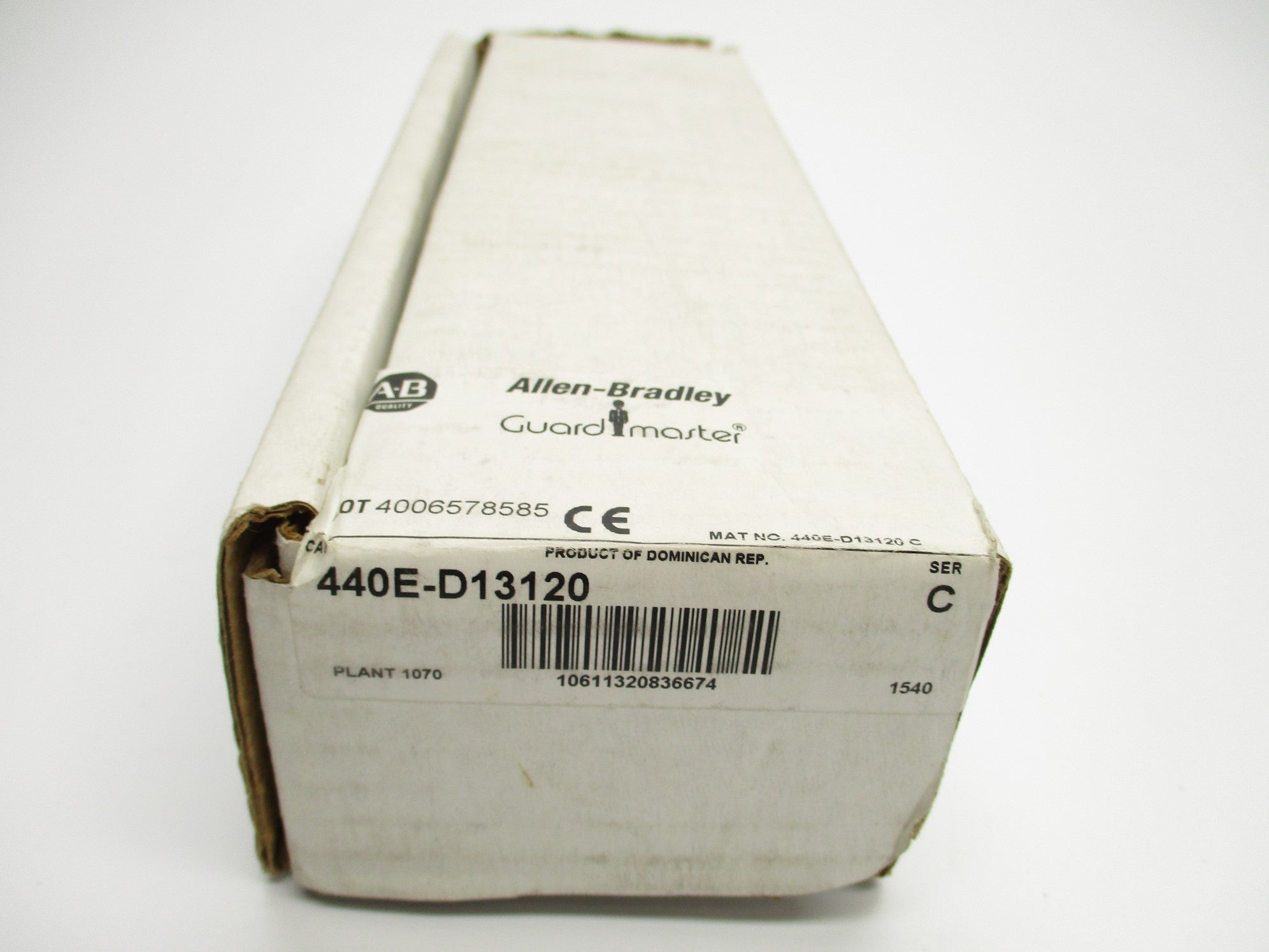 INDUSTRIAL SPARE PART 440E-D13120 SER. C 240V 10A (WH) NSMP