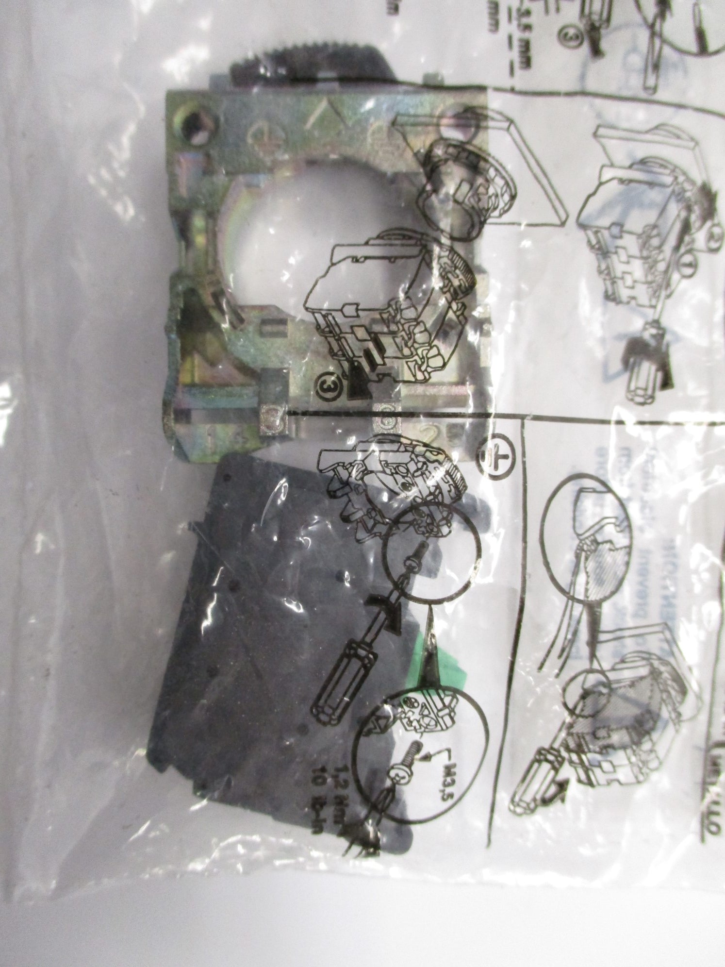 ALLEN BRADLEY 800F-MX10 SER. A NSMP