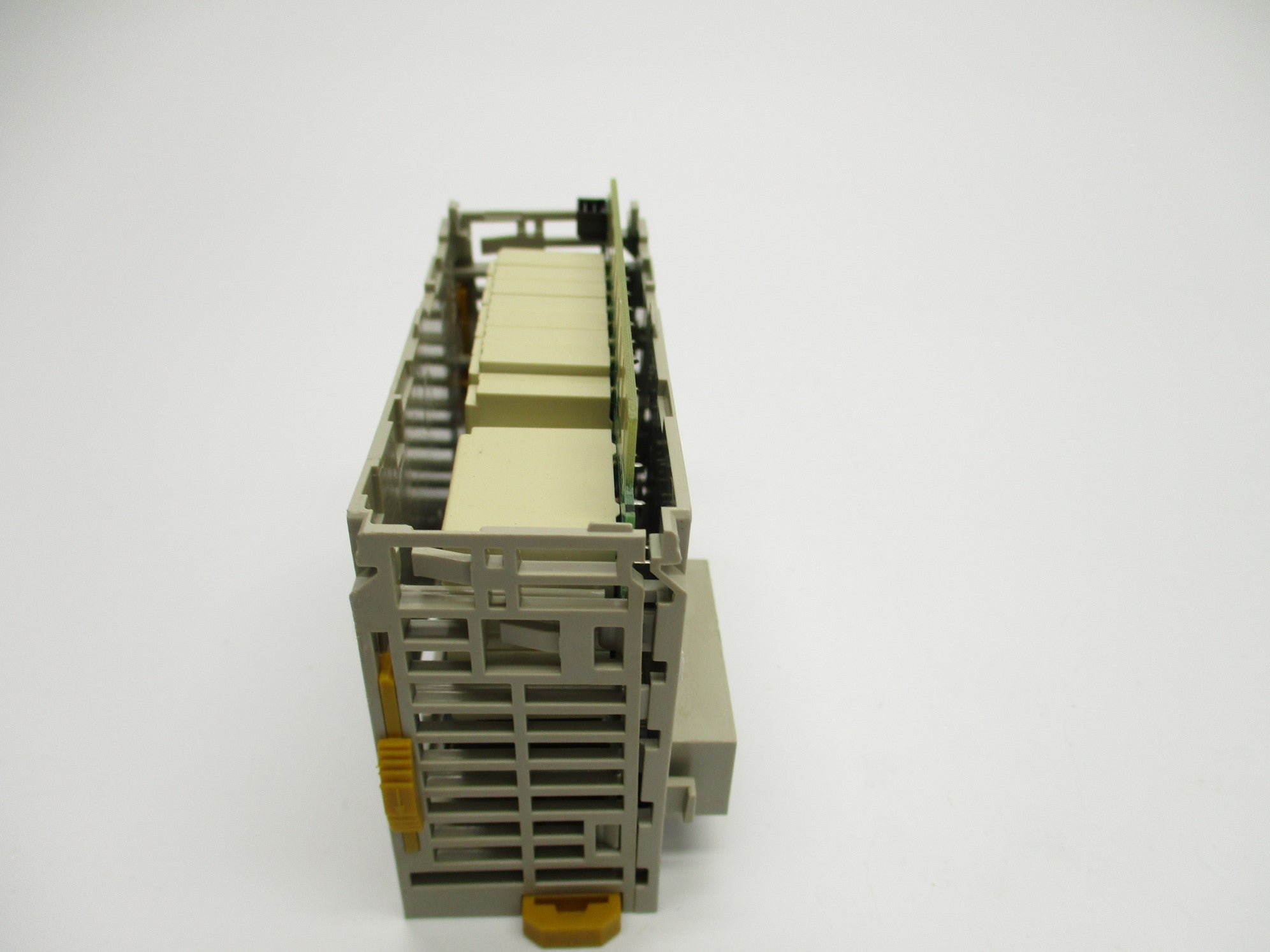 OMRON CJ1W-OC211 (AS PICTURED) NSNP