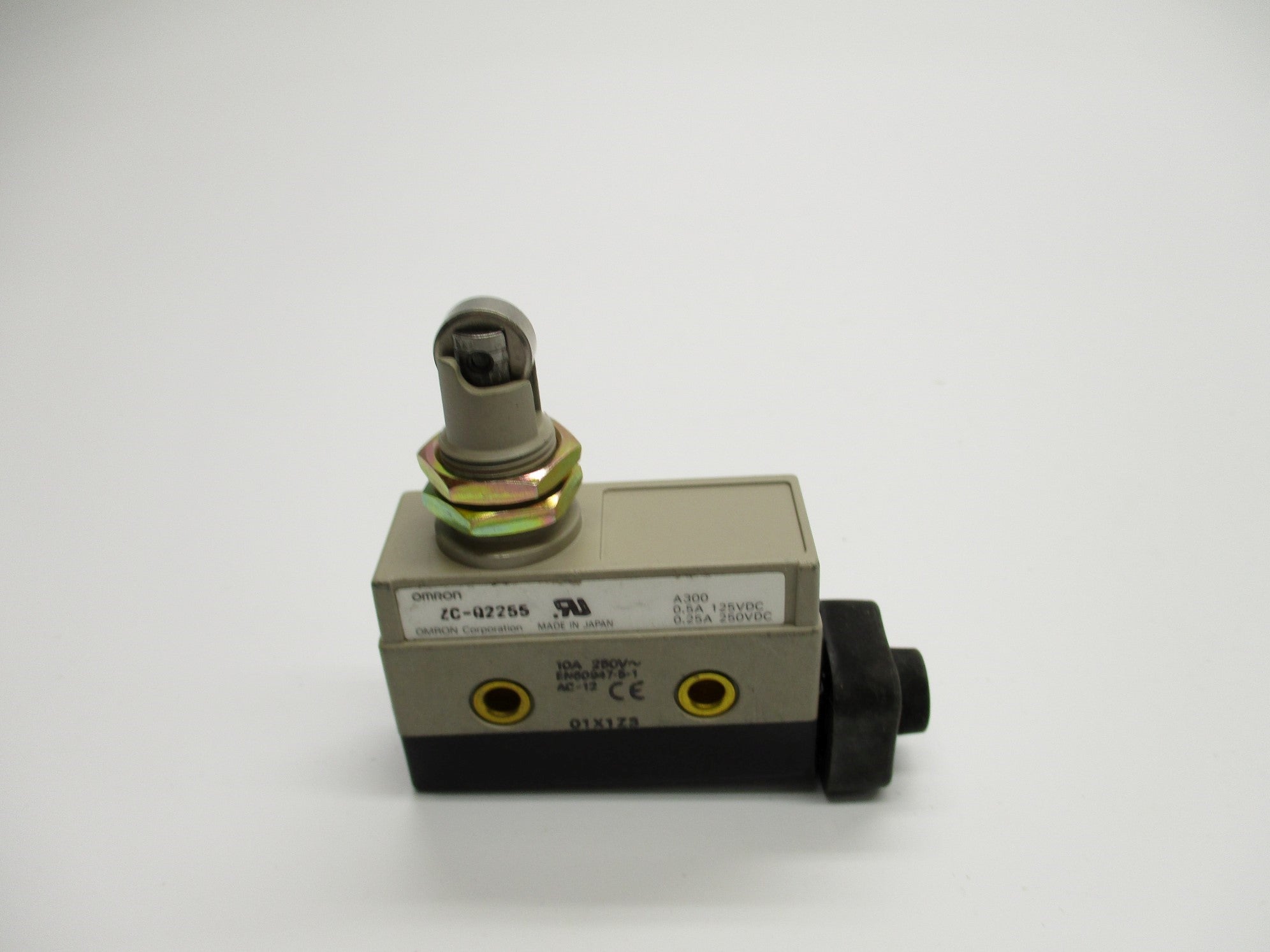 OMRON ZC-Q2255 250VAC 10A NSNP