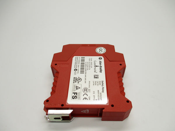 ALLEN BRADLEY 440R-H23180 SER. B 24VDC 2.5A (WH) NSMP