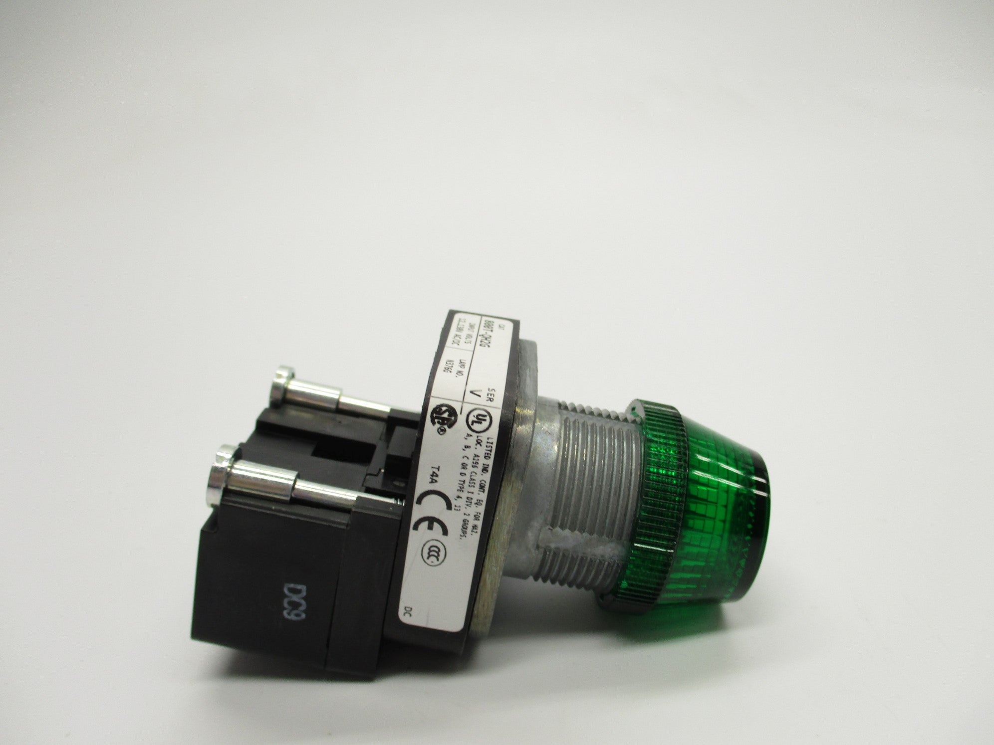 INDUSTRIAL SPARE PART 800T-QH2G SER. V 12-130VAC/DC (WH) NSMP