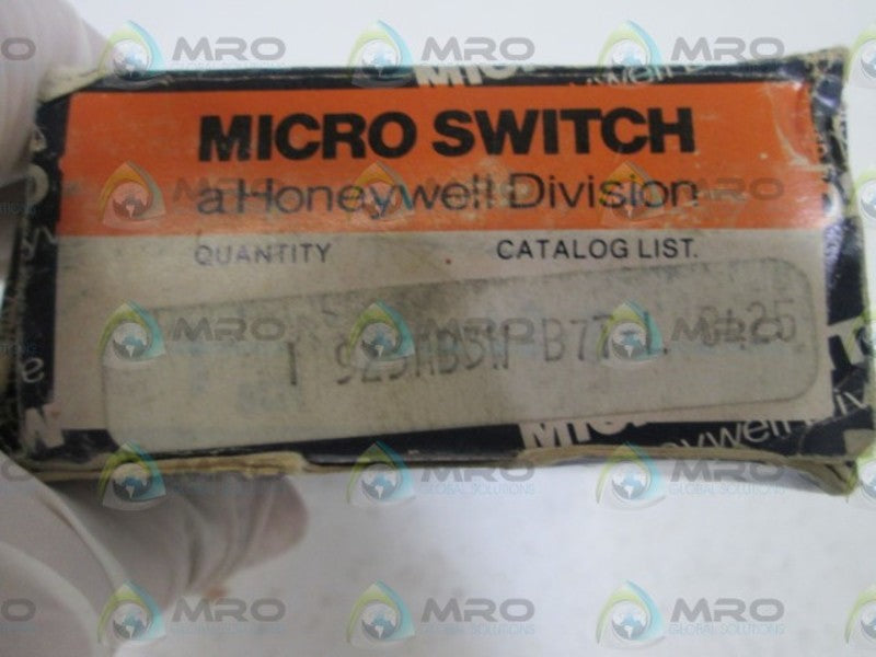 MICRO SWITCH PROX. SWITCH 923AB3W-B7T-L (AS PICTURED) NSMP