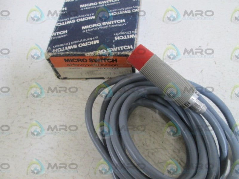 MICRO SWITCH PROX. SWITCH 923AB3W-B7T-L (AS PICTURED) NSMP