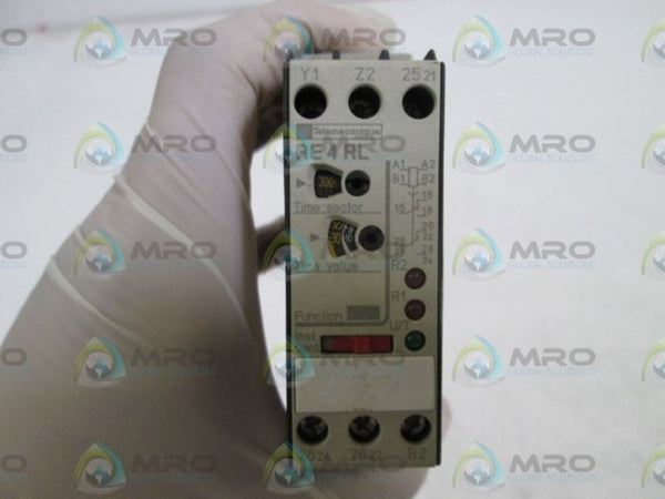 TELEMECANIQUE TIME DELAY RELAY RE4 RL13BU  UNMP
