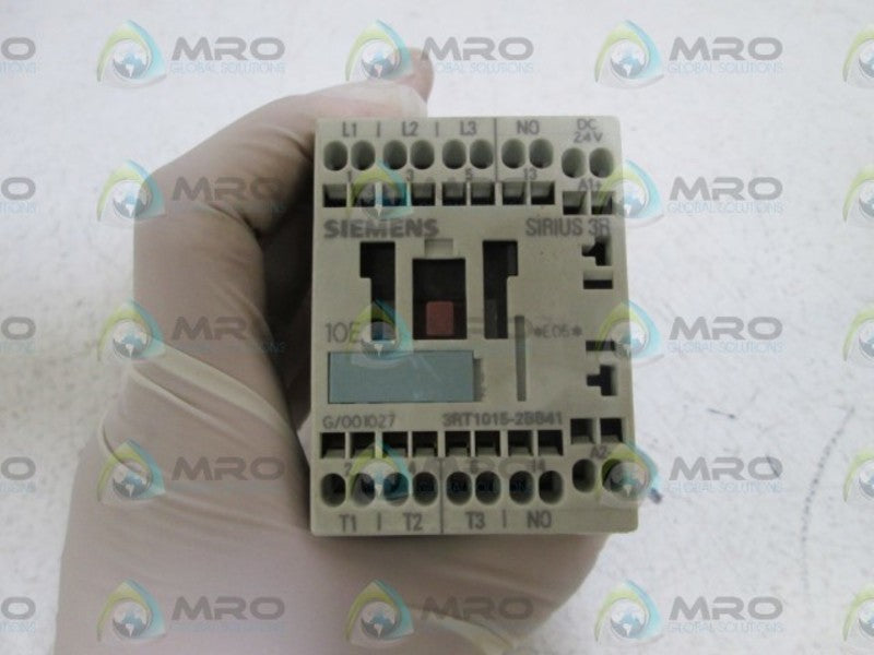 SIEMENS CONTACTOR 3RT1015-2BB41 UNMP