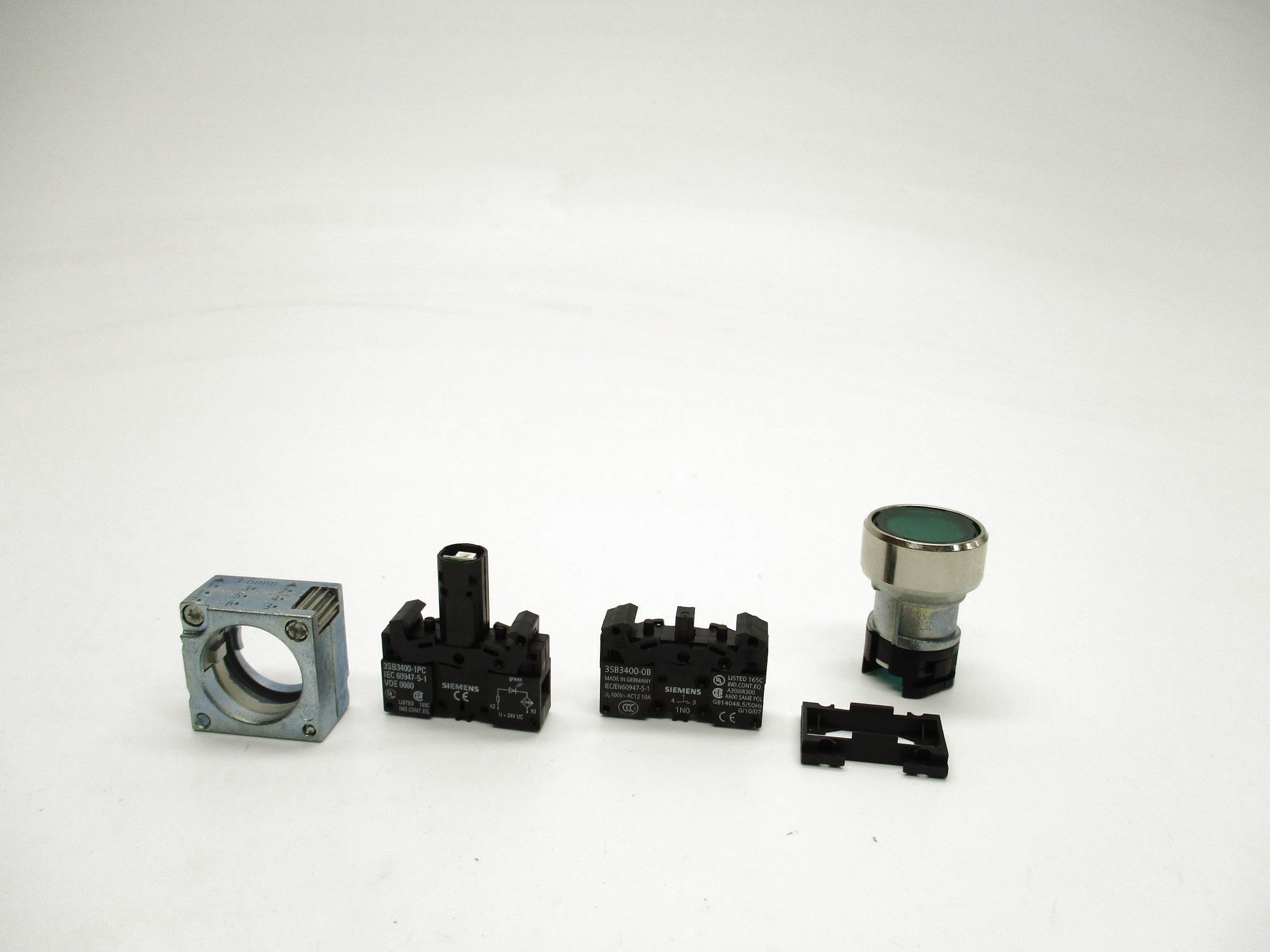 SIEMENS 3SB3645-0AA41 24V NSMP