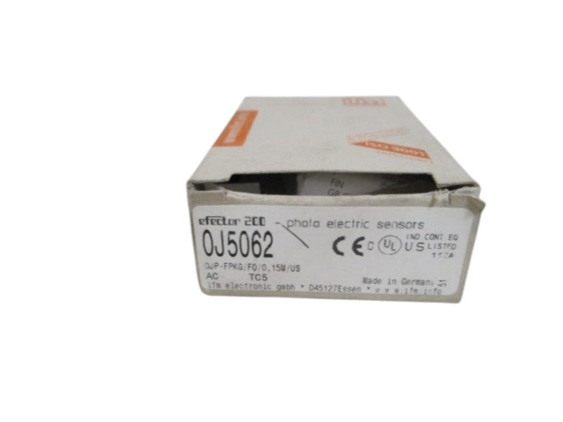 IFM EFECTOR OJ5062 RETRO REFLECTIVE SNESOR NSMP