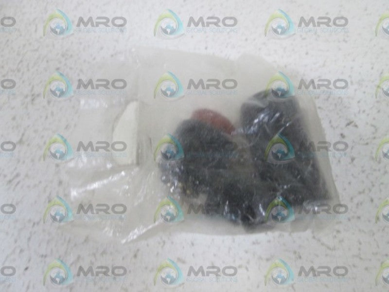 MENCOM CONNECTOR MIN-4MP-FW13 NSNP IN BAG