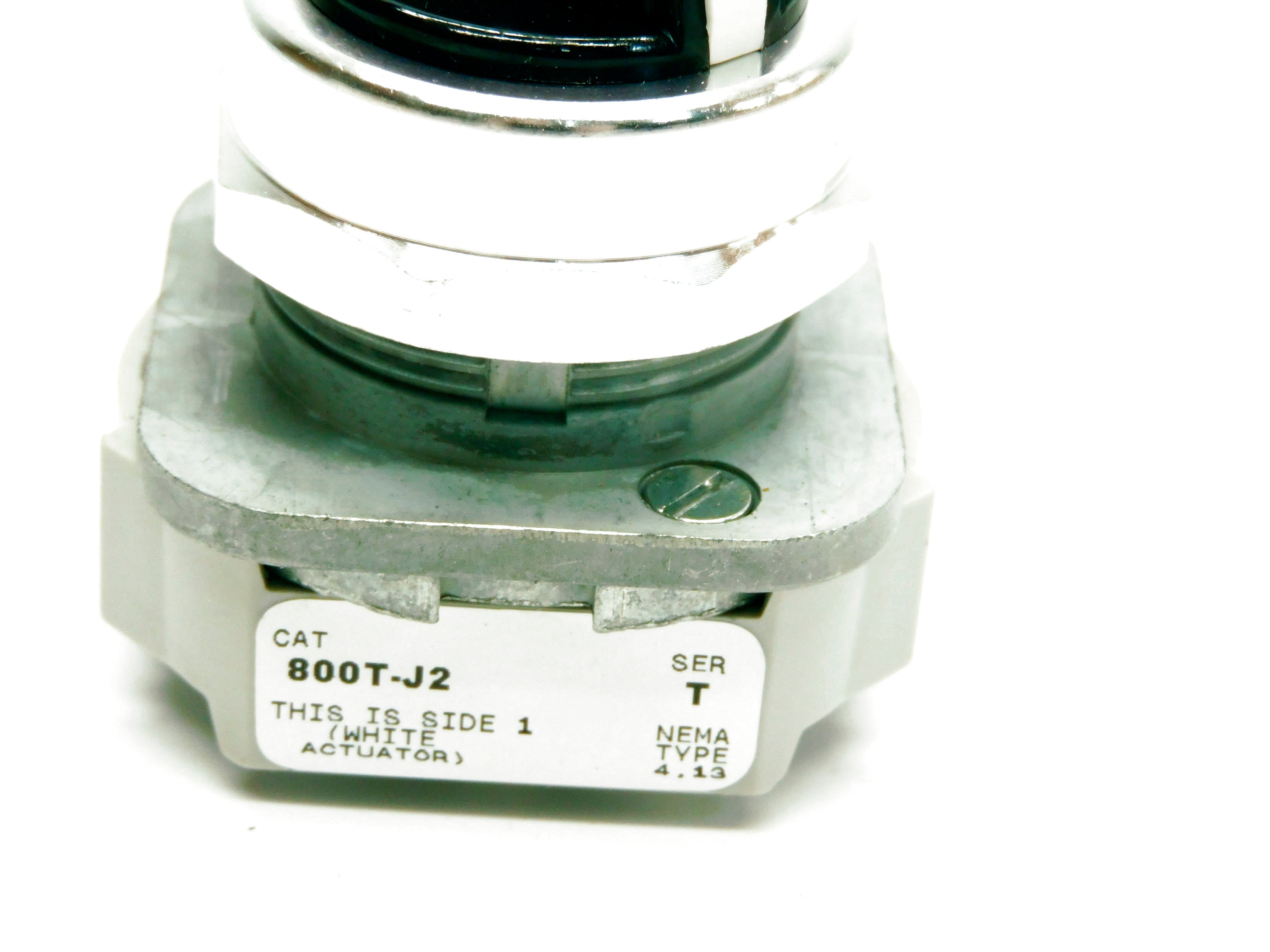 ALLEN BRADLEY 800T-J2 SER. T (WH) NSMP