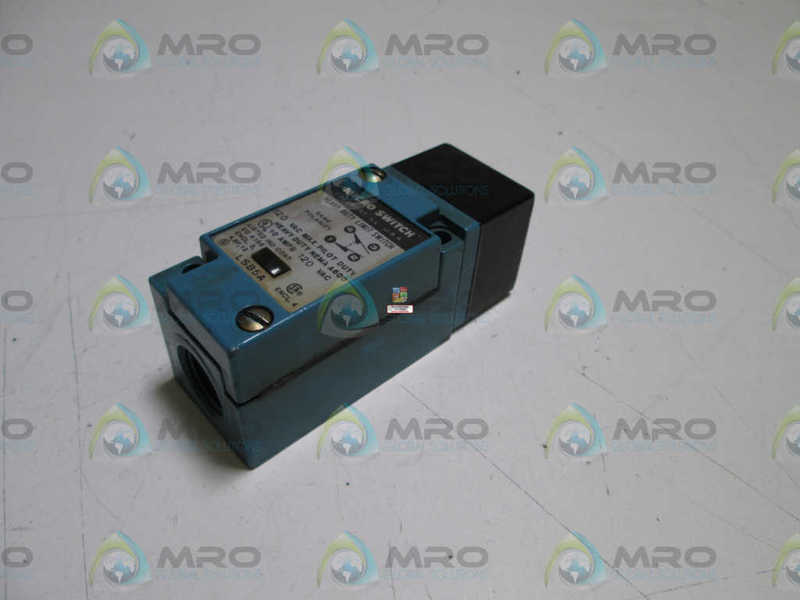 MICRO SWITCH LSB5A LIMIT SWITCH UNMP