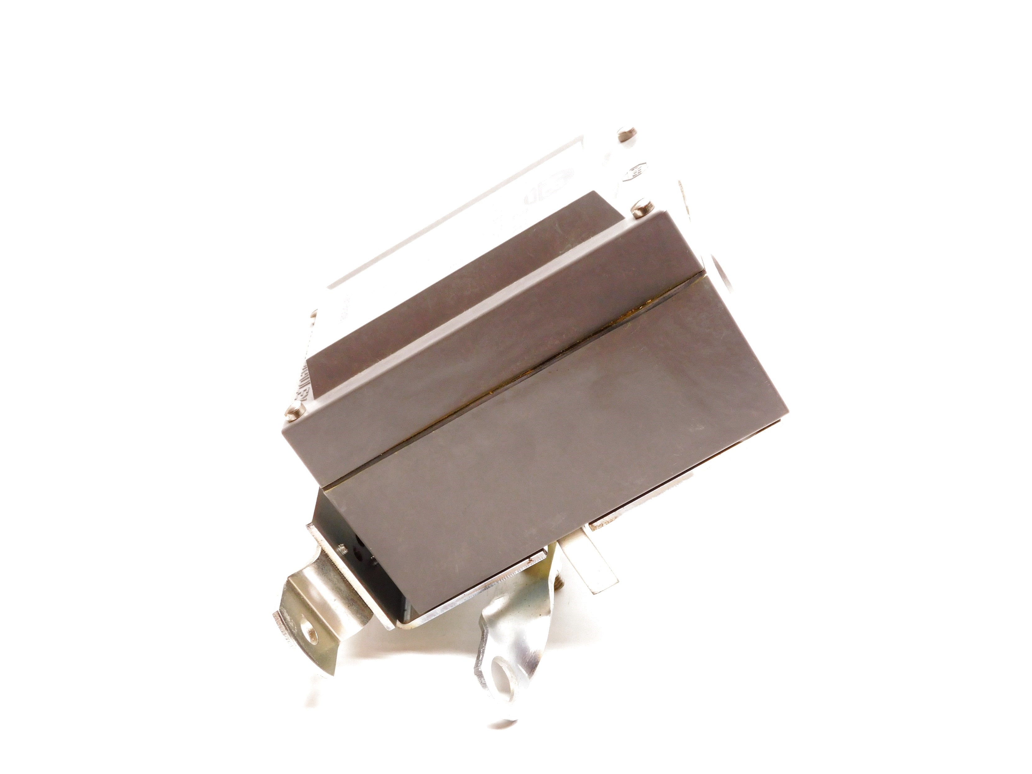 INDUSTRIAL SPARE PART 840-A4 SER. B 600VAC (BR/WH) NSMP