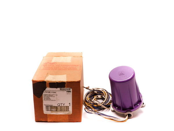 HONEYWELL C7012E1104 120V 3/4" NSMP