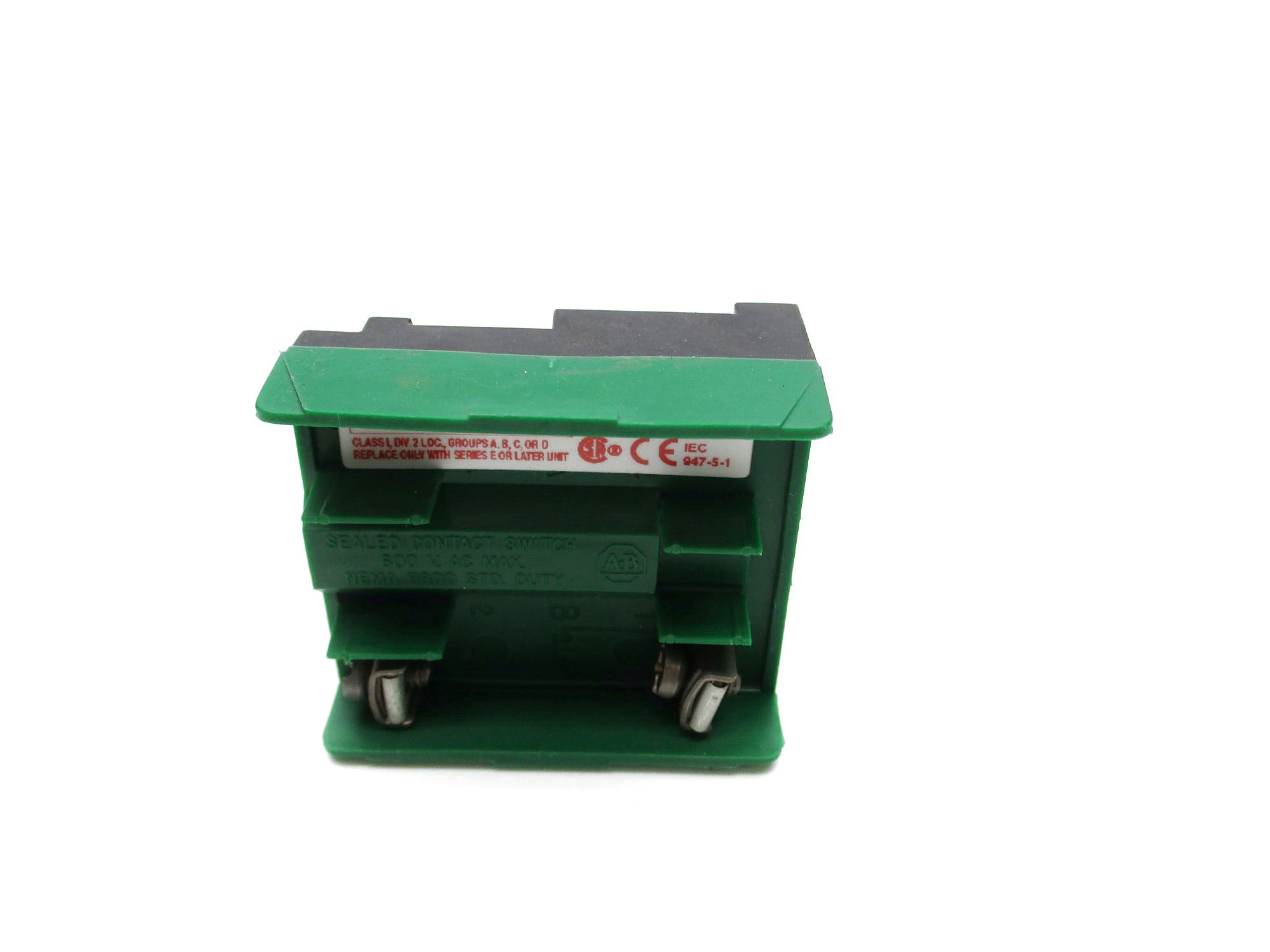 ALLEN BRADLEY 800T-XD2P SER. F (WH) NSMP