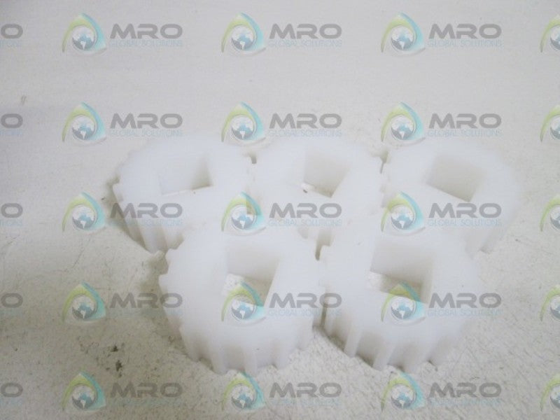 LOT OF 5 SPROCKETS 816400061 NSMP