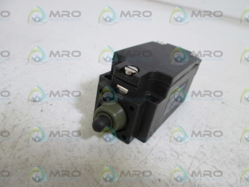 SCHMERSAL LIMIT SWITCH SEK 110/M20x1,5 NSNP