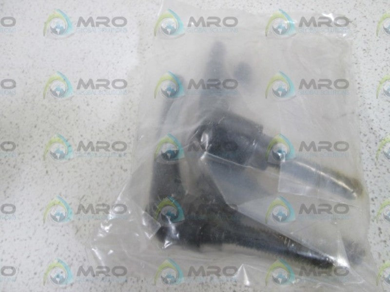 LOT OF 3 FABORY CLAMP LEVER 06460-4121X50.08 NSNP IN BAG