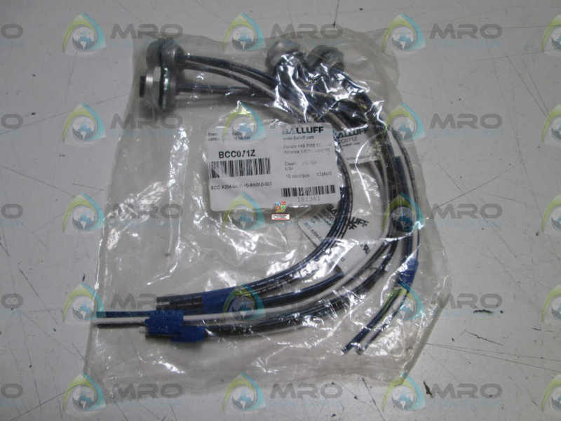 LOT OF 4 BALLUFF CONNECTOR BCC071Z NSNP IN BAG