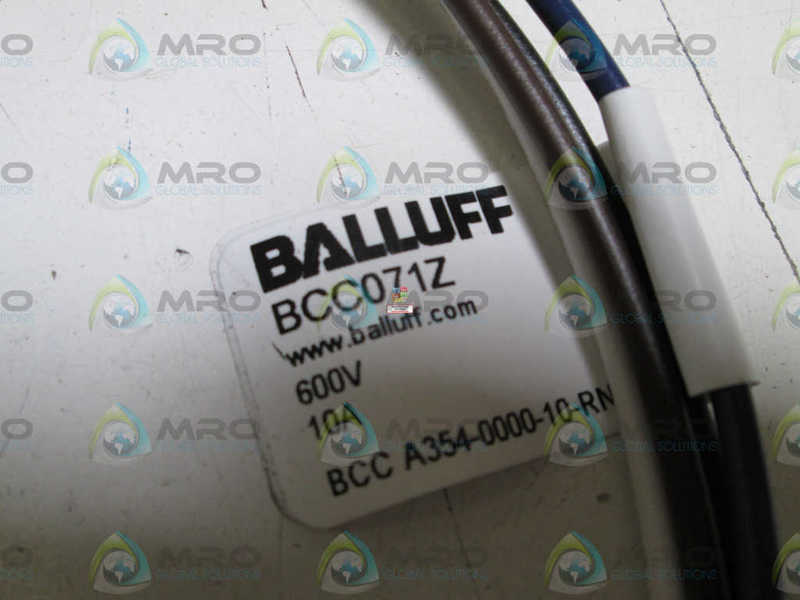 LOT OF 2 BALLUFF CONNECTOR BCC071Z NSNP IN BAG
