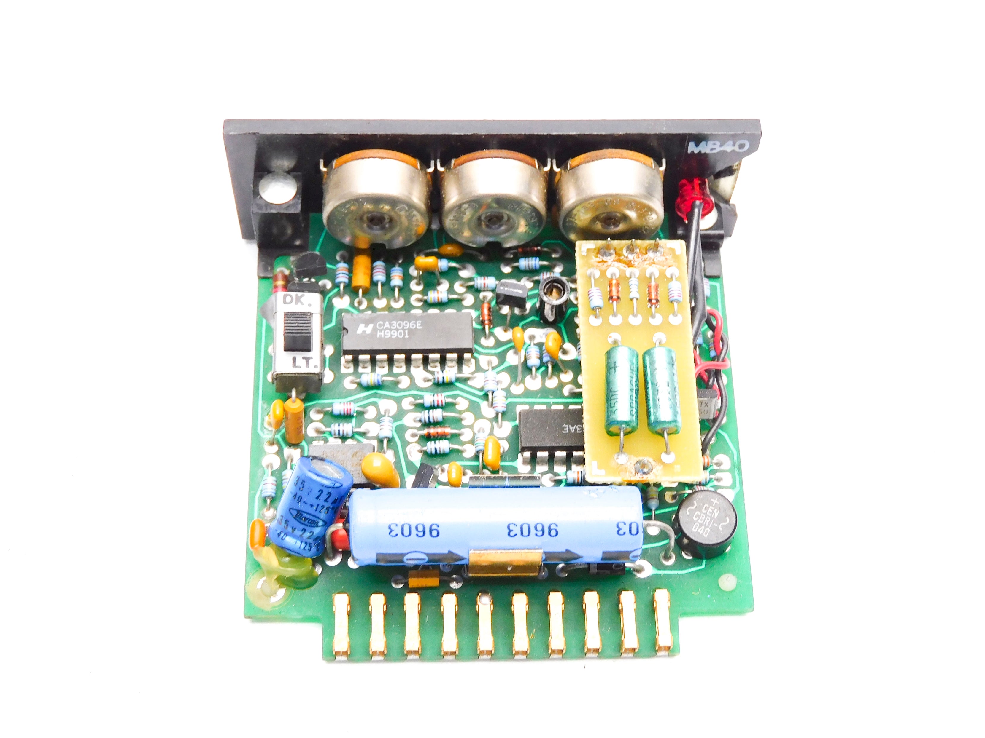 ALLEN BRADLEY 22DJ9-4001 SER. B UNMP