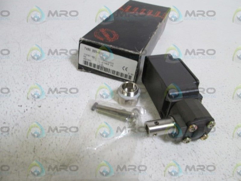 SCHMERSAL HINGED SWITCH TV8S 335-02Z NSMP
