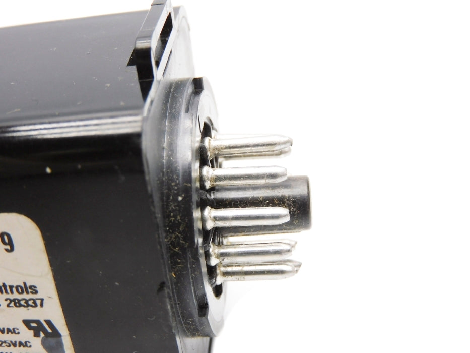EAGLE SIGNAL 70Q3A601 120V 7A 0.05-1.0S UNMP