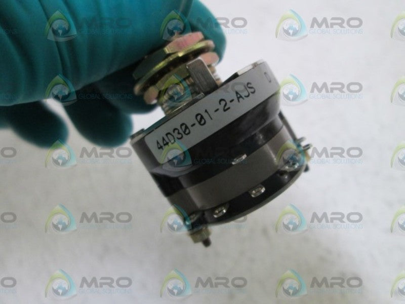 GRAYHILL POTENTIOMETER 44D30-01-2-AJS ORIGINAL PACKAGE