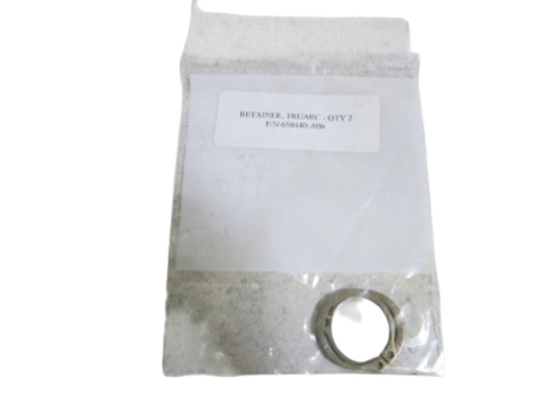 LOT OF 2 TRUARC RETAINER 650440-A06 NSNP IN BAG