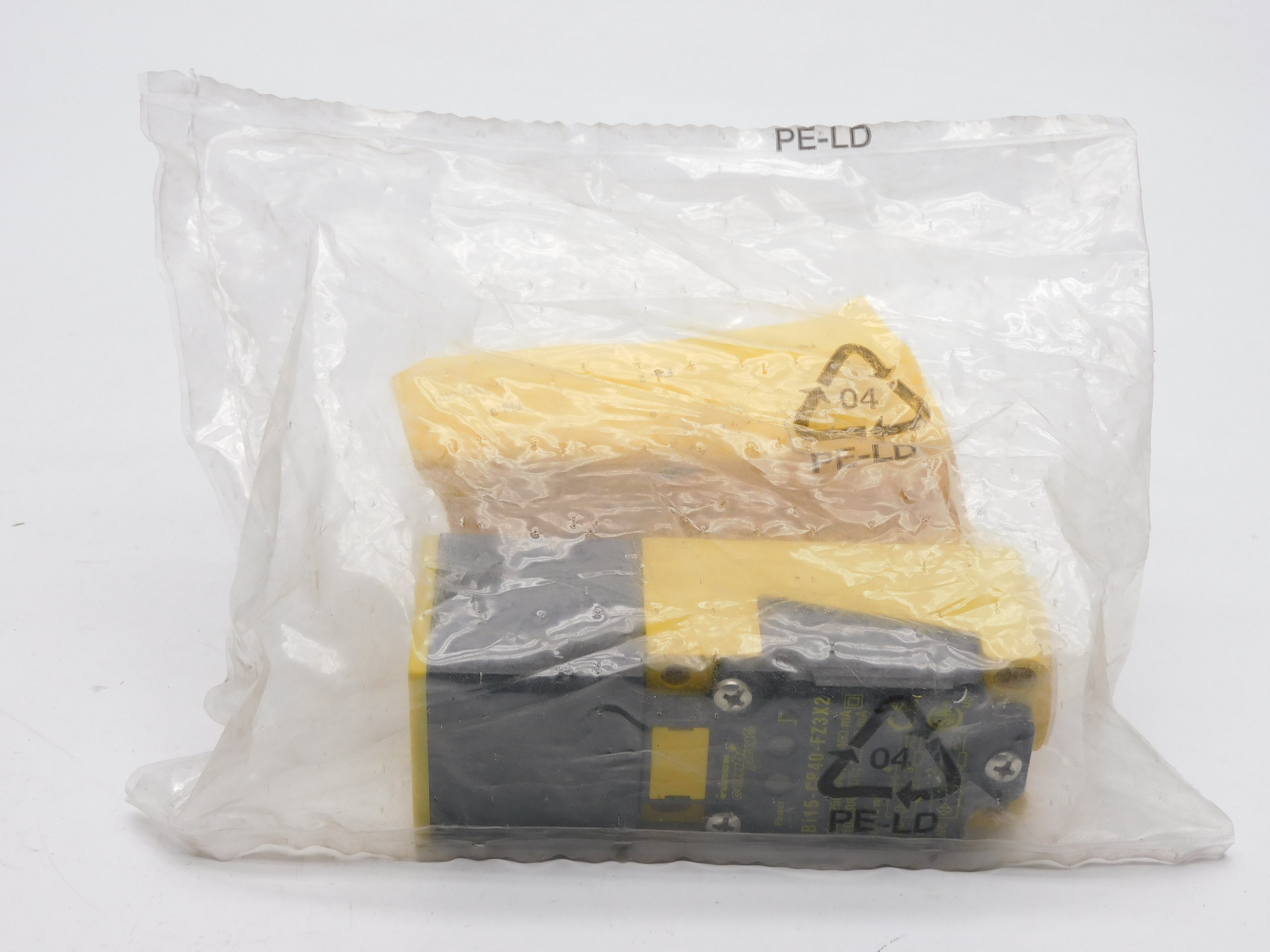 TURCK BI15-CP40-FZ3X2/S10 13410 20-250VAC NSMP